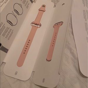 NEW AUTHENTIC Series 5 Apple Watch Sports Band